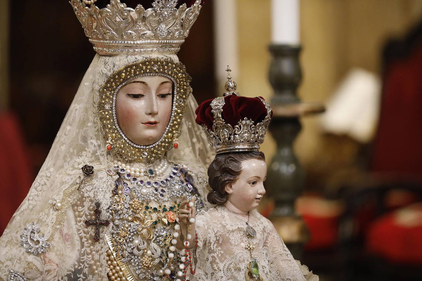 La visita a la Virgen de los Remedios de Córdoba en martes y 13, en imágenes