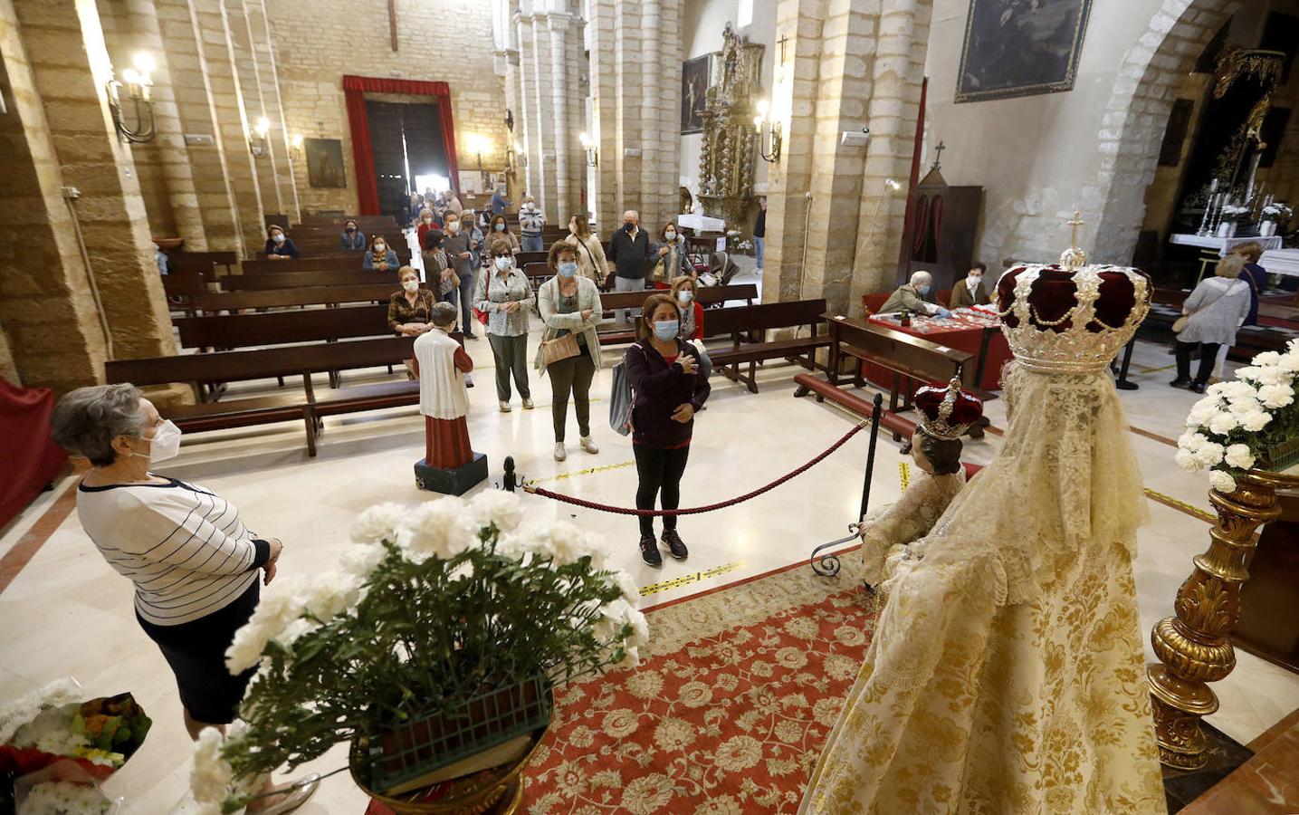 La visita a la Virgen de los Remedios de Córdoba en martes y 13, en imágenes