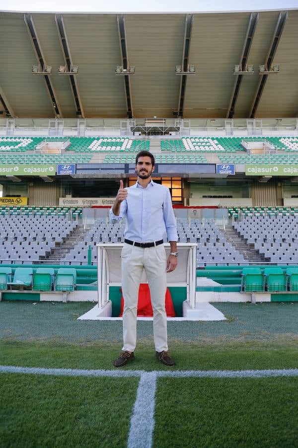 La presentación de Bernardo Cruz en el Córdoba CF, en imágenes