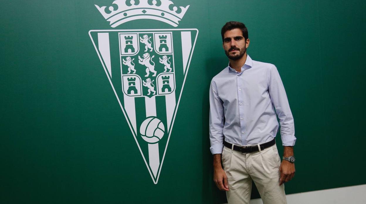 La presentación de Bernardo Cruz en el Córdoba CF, en imágenes