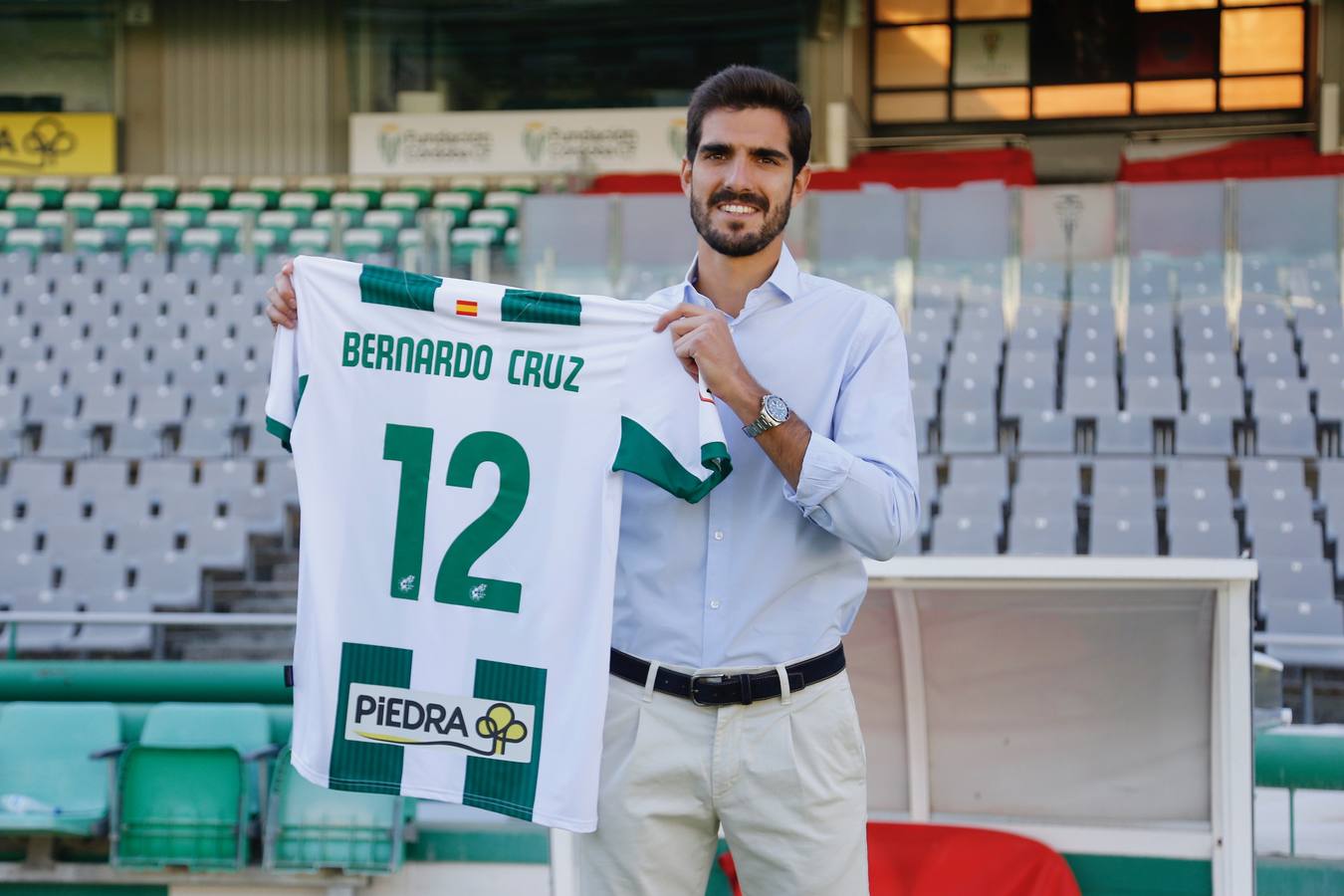 La presentación de Bernardo Cruz en el Córdoba CF, en imágenes