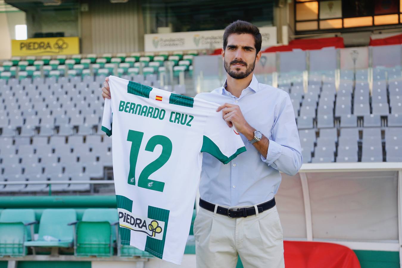 La presentación de Bernardo Cruz en el Córdoba CF, en imágenes