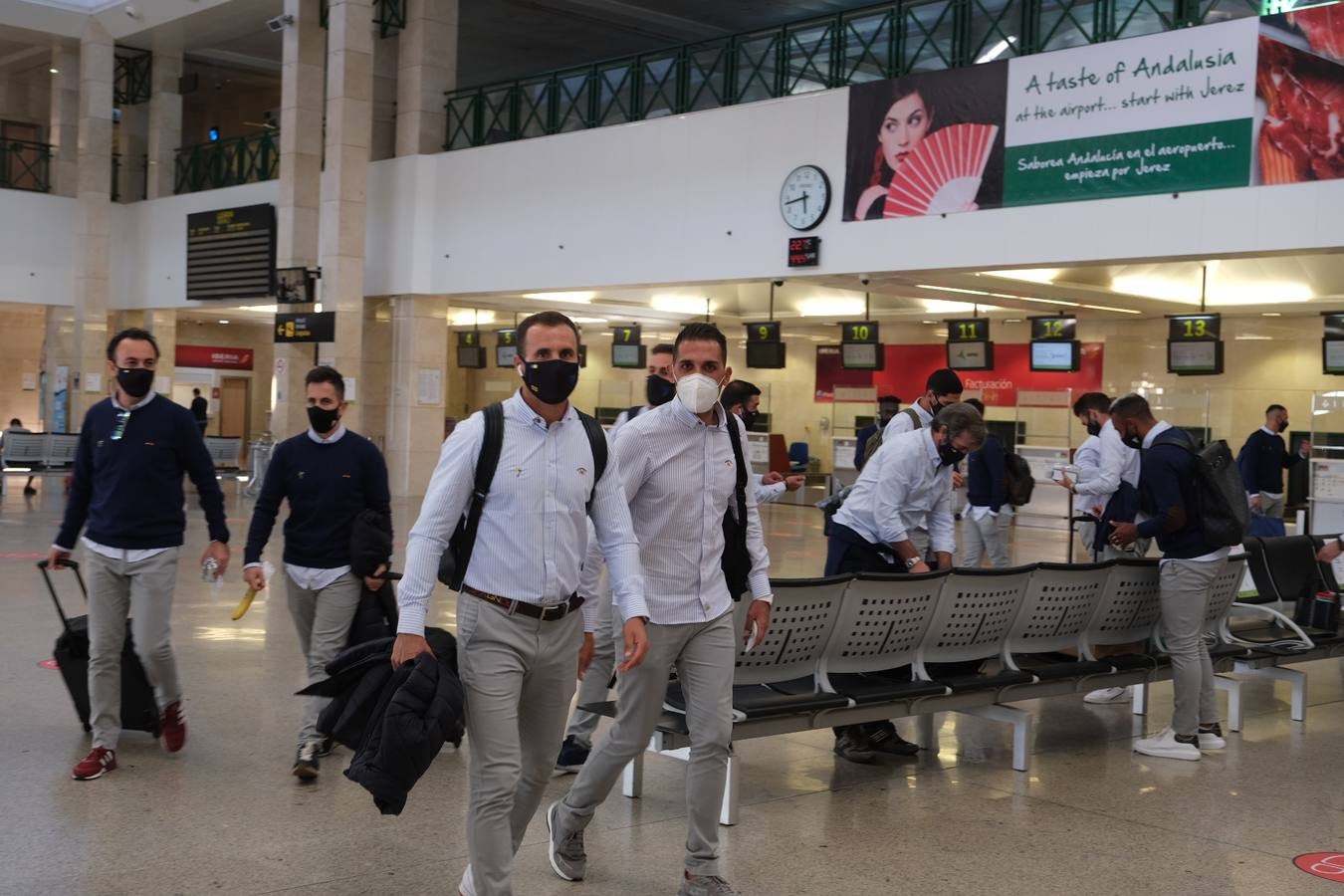 FOTOS: Así ha viajado el Cádiz CF hacia Madrid