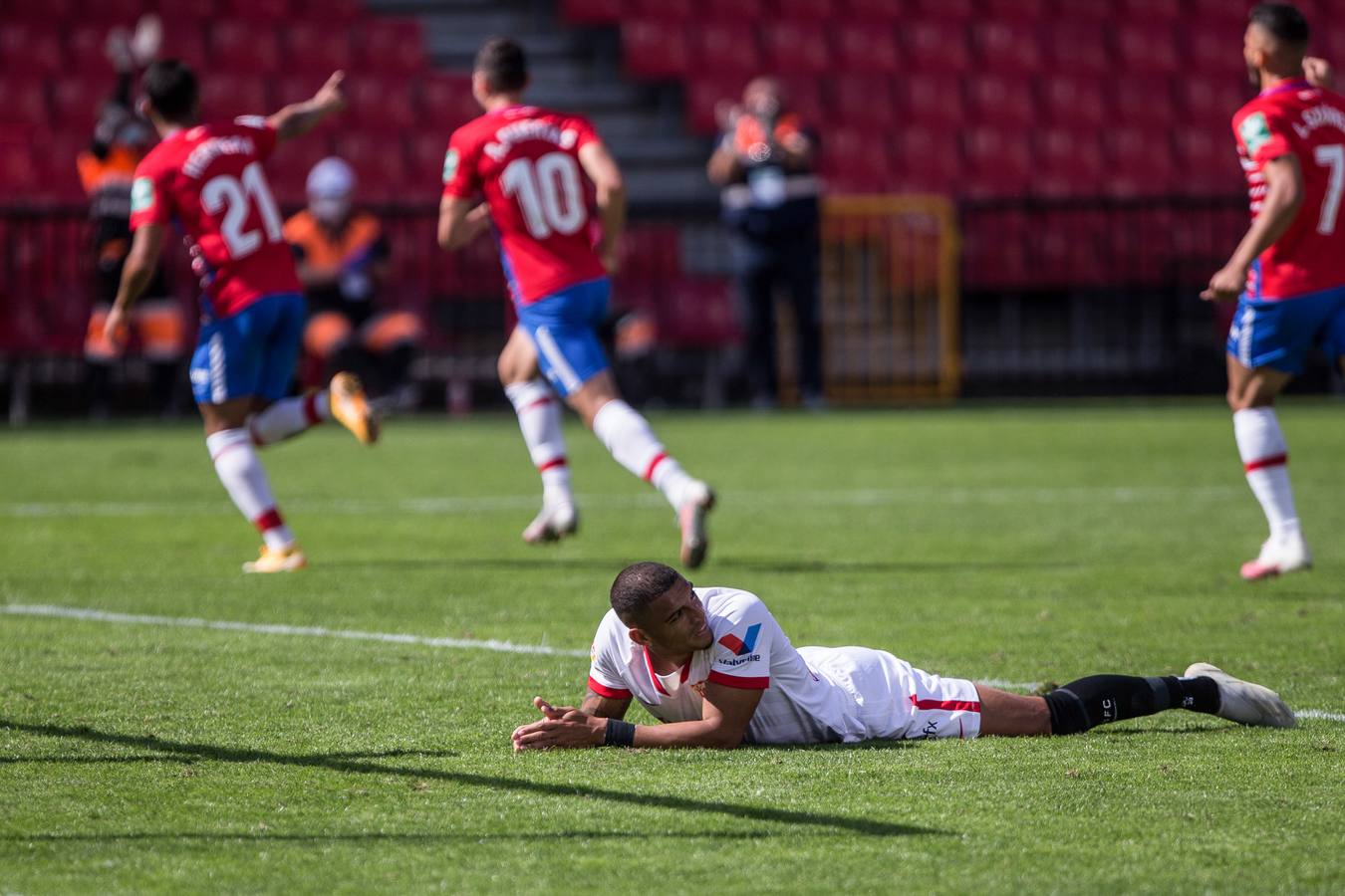 En imágenes, la derrota del Sevilla en Granada