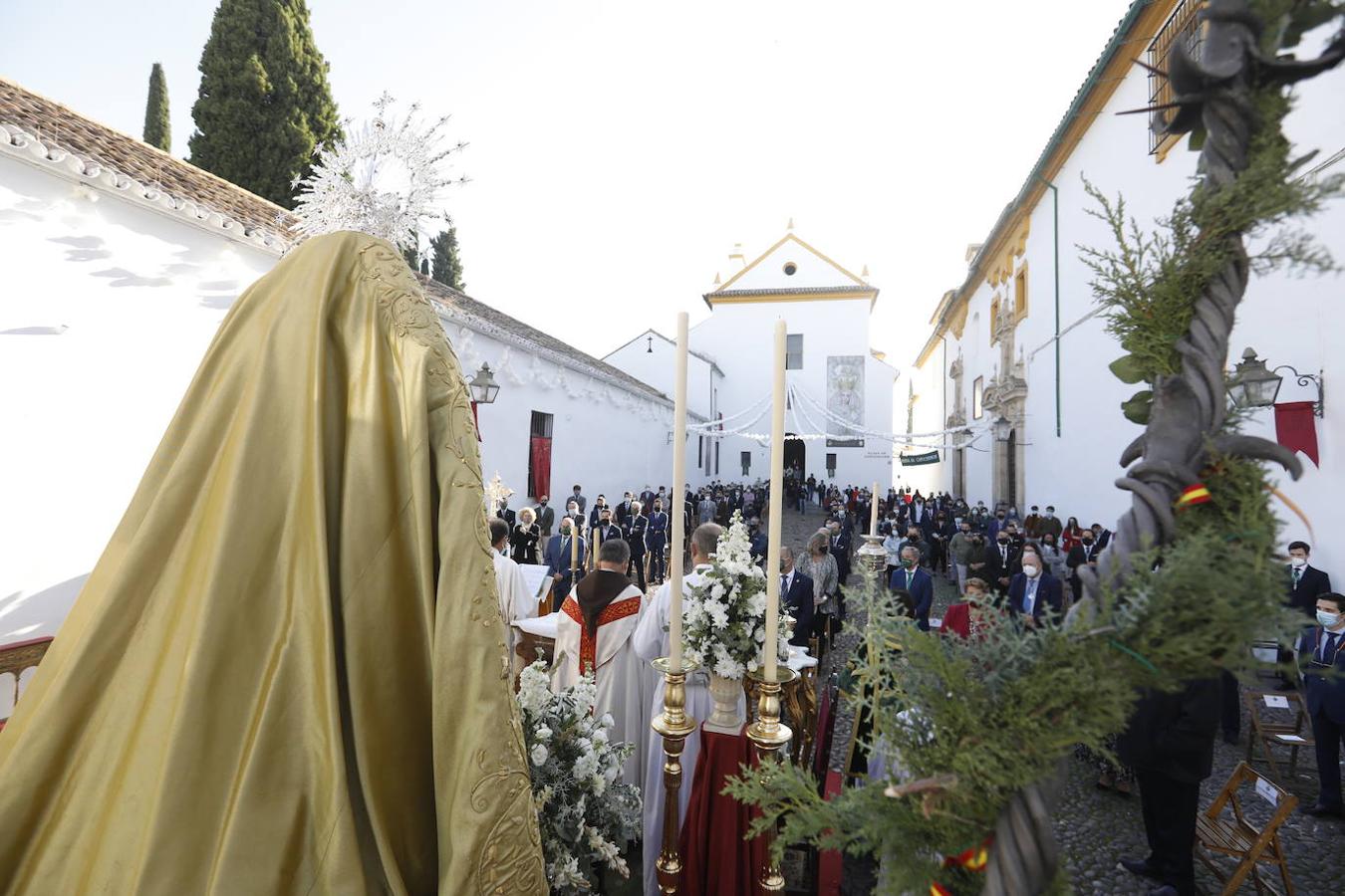 El rosario de la Virgen de la Paz y Esperanza de Córdoba, en imágenes