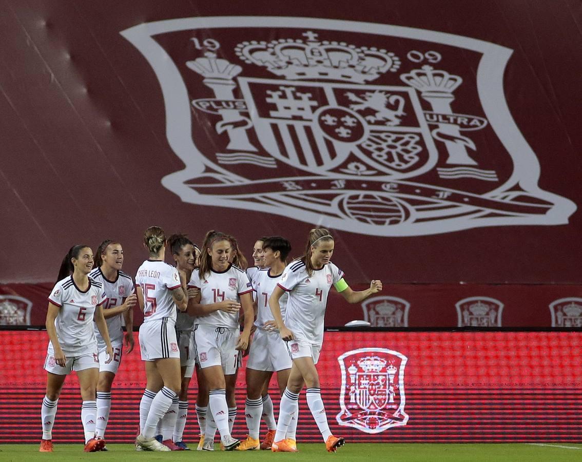 Las mejores imágenes del partido entre las selecciones femeninas de España y República Checa