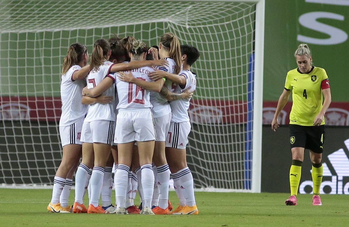 Las mejores imágenes del partido entre las selecciones femeninas de España y República Checa