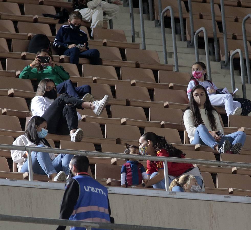 Las mejores imágenes del partido entre las selecciones femeninas de España y República Checa