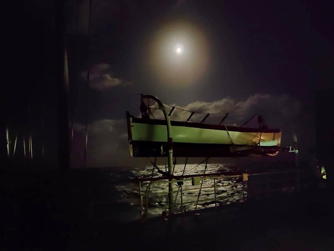 En imágenes: Así ha sido el cruce del Estrecho de Magallanes del buque escuela Juan Sebastián de Elcano