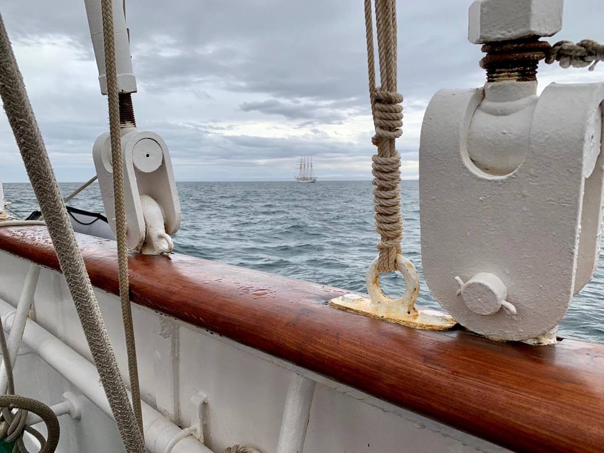 En imágenes: Así ha sido el cruce del Estrecho de Magallanes del buque escuela Juan Sebastián de Elcano