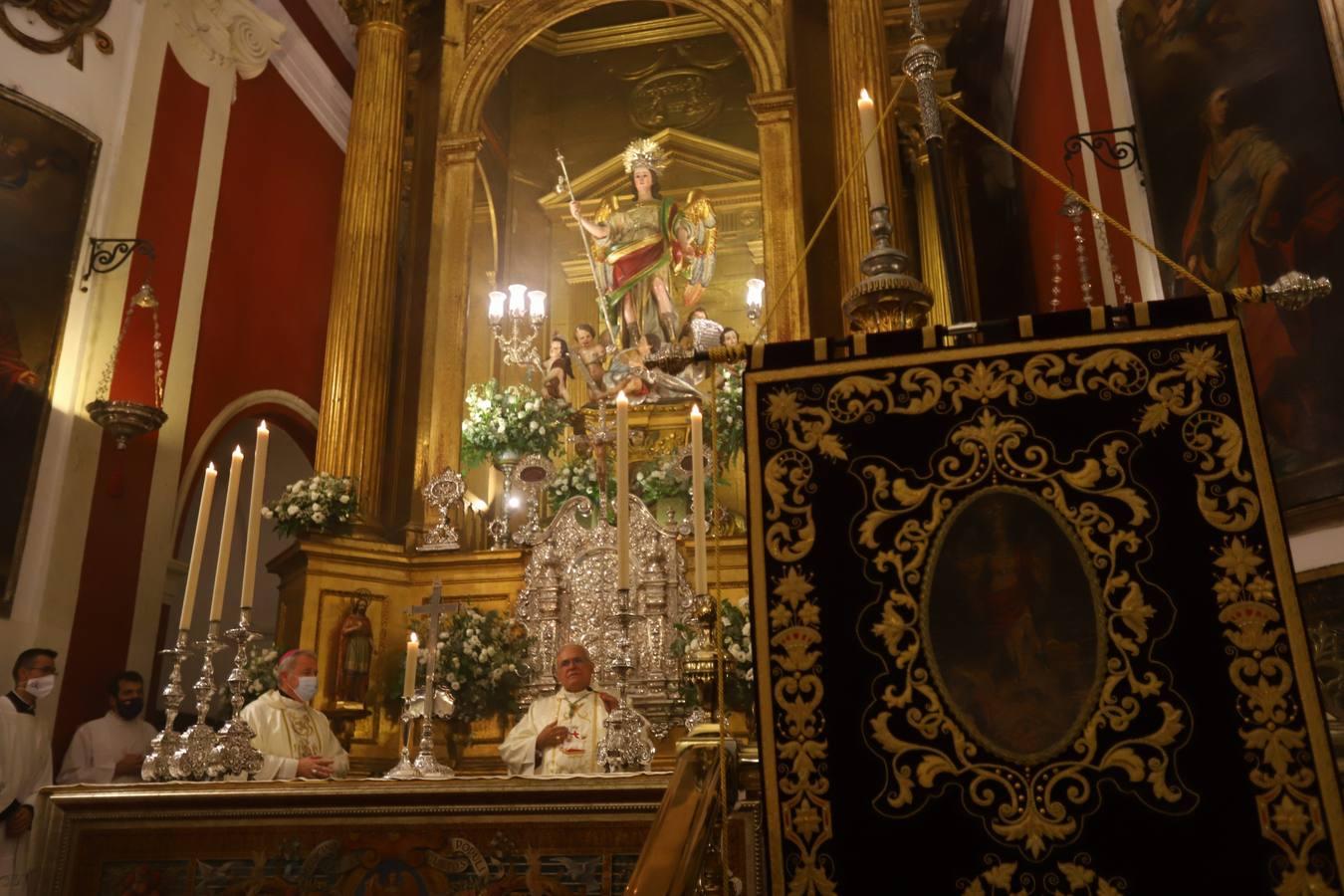 La misa en honor a San Rafael en Córdoba, en imágenes