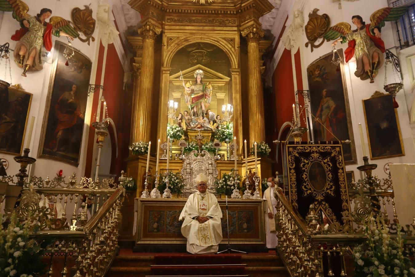 La misa en honor a San Rafael en Córdoba, en imágenes