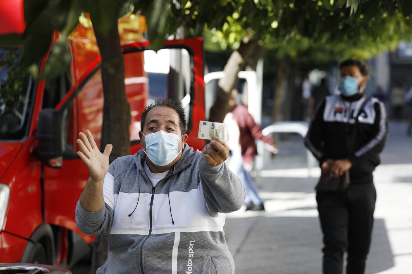 La protesta de los vendedores ambulantes en Córdoba, en imágenes