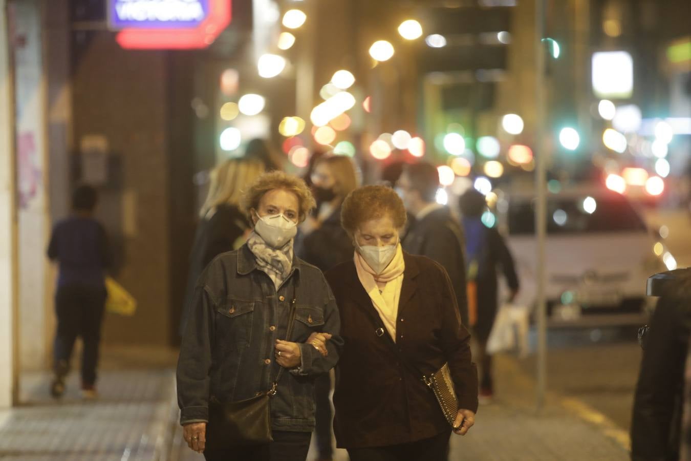 FOTOS: Cádiz, antes de la entrada en vigor del toque de queda