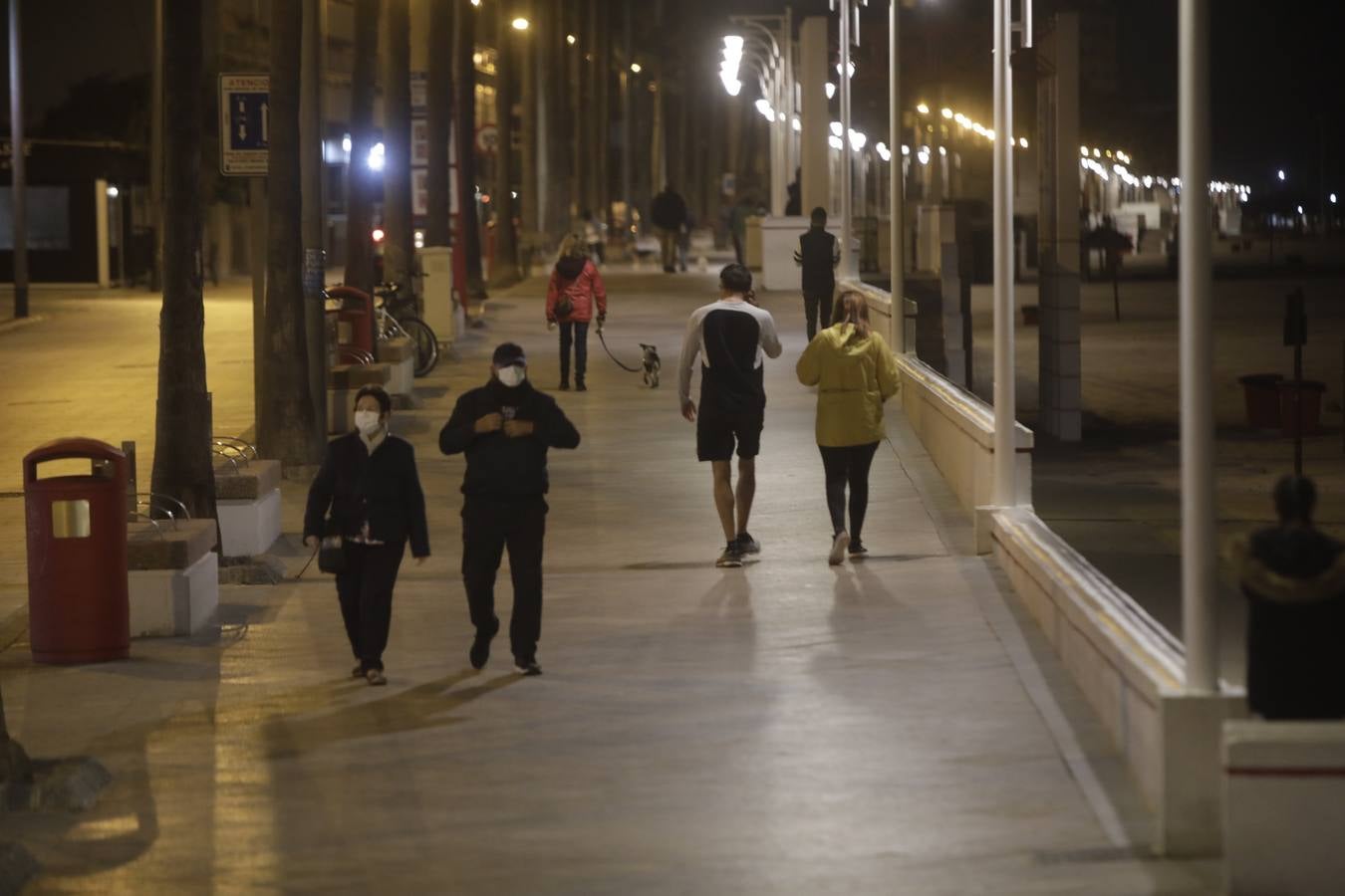 FOTOS: Cádiz, antes de la entrada en vigor del toque de queda