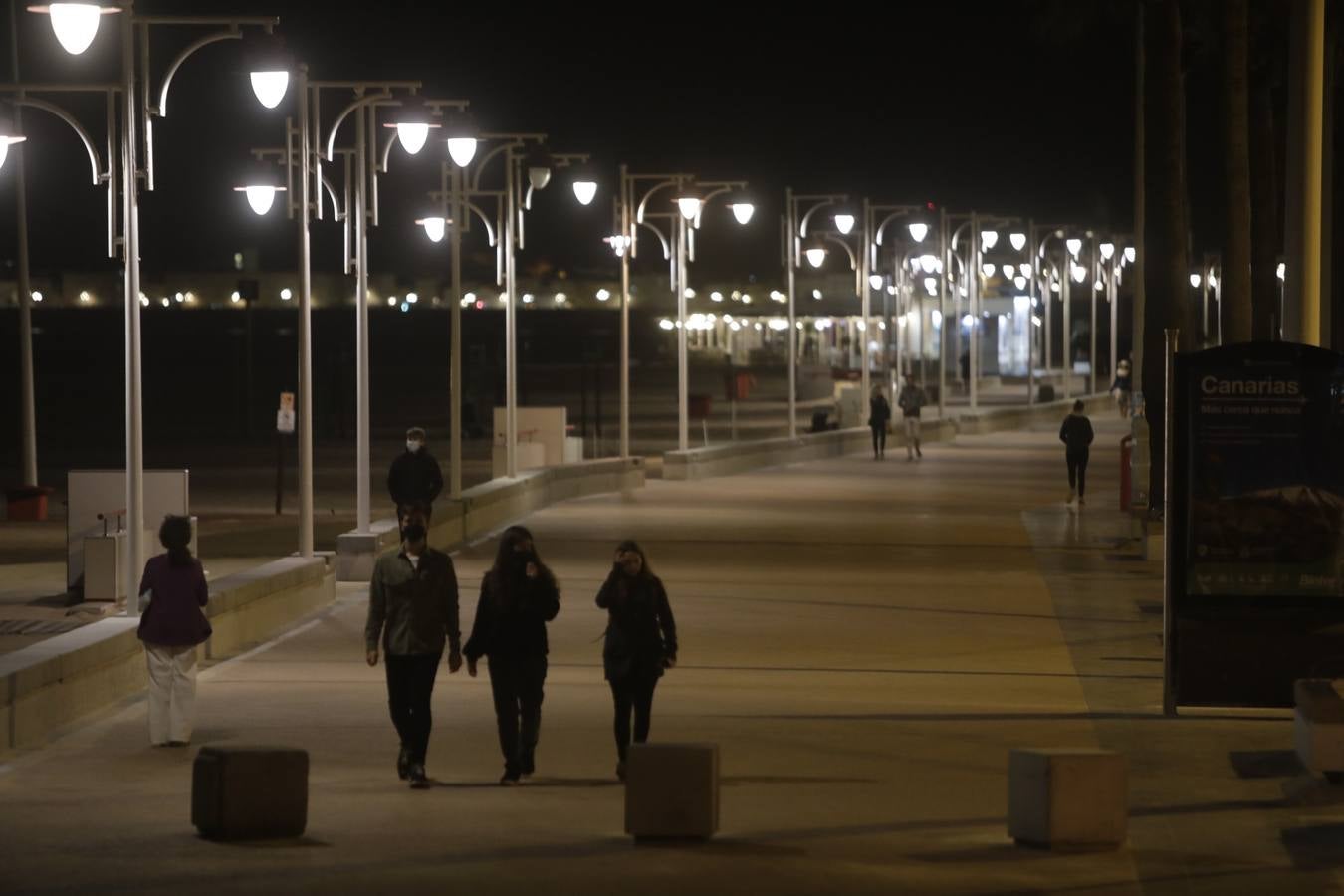 FOTOS: Cádiz, antes de la entrada en vigor del toque de queda