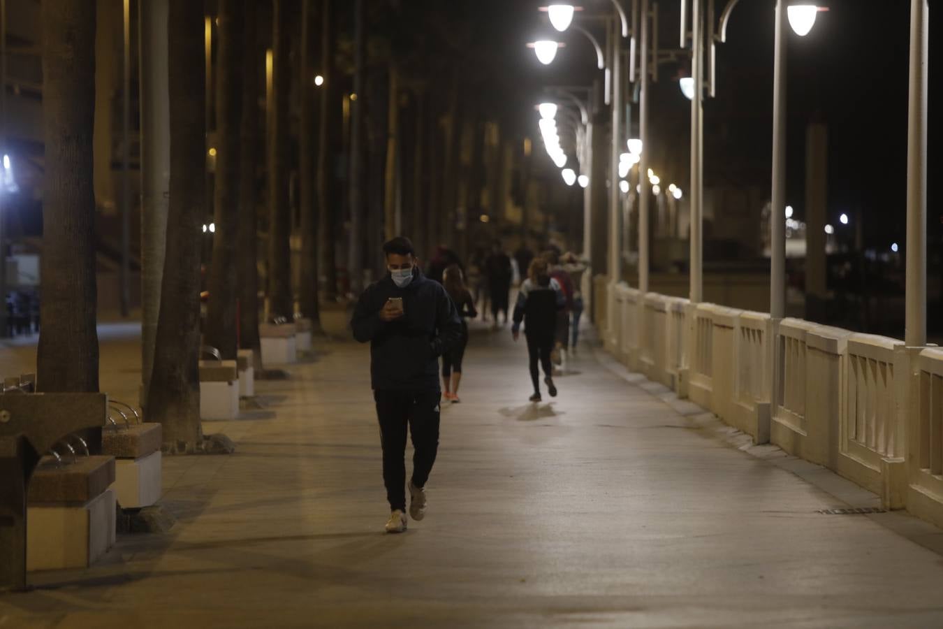 FOTOS: Cádiz, antes de la entrada en vigor del toque de queda