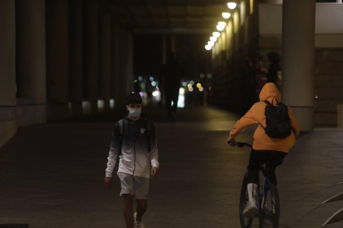 FOTOS: Cádiz, antes de la entrada en vigor del toque de queda