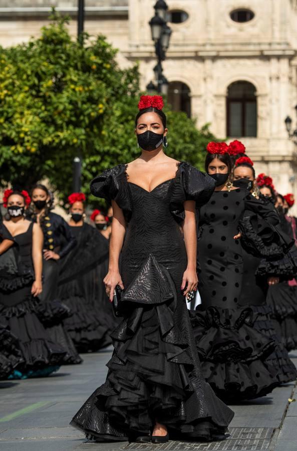 En fotos: La moda flamenca, un sector en luto por el Covid-19