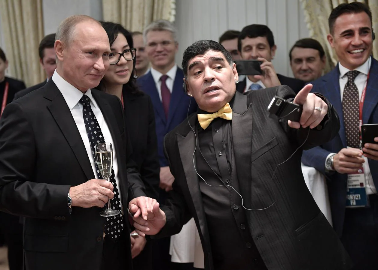 En el sorteo del Mundial de Rusia, con Vladimir Putin. 