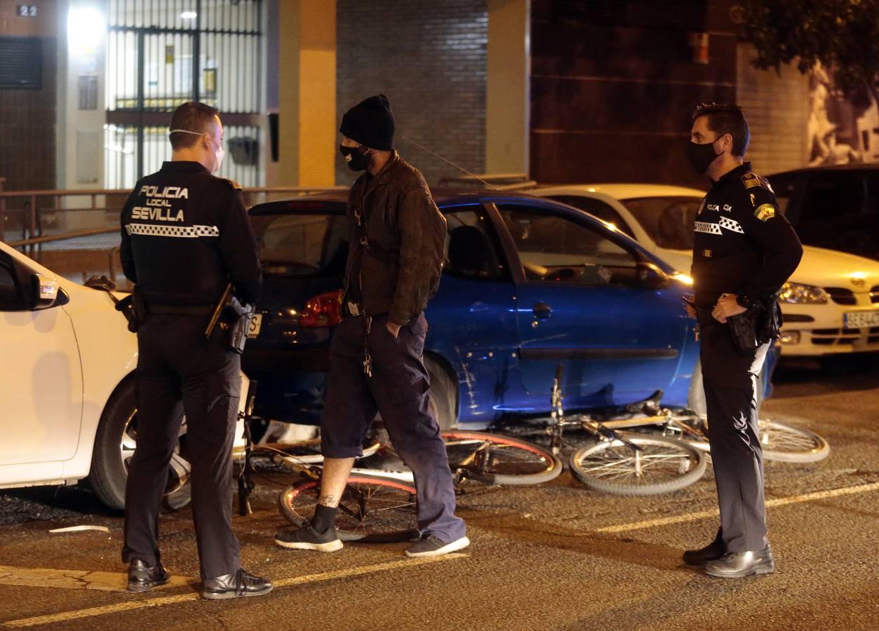 En fotos, despliegue policial en Sevilla para vigilar el toque de queda y evitar algaradas