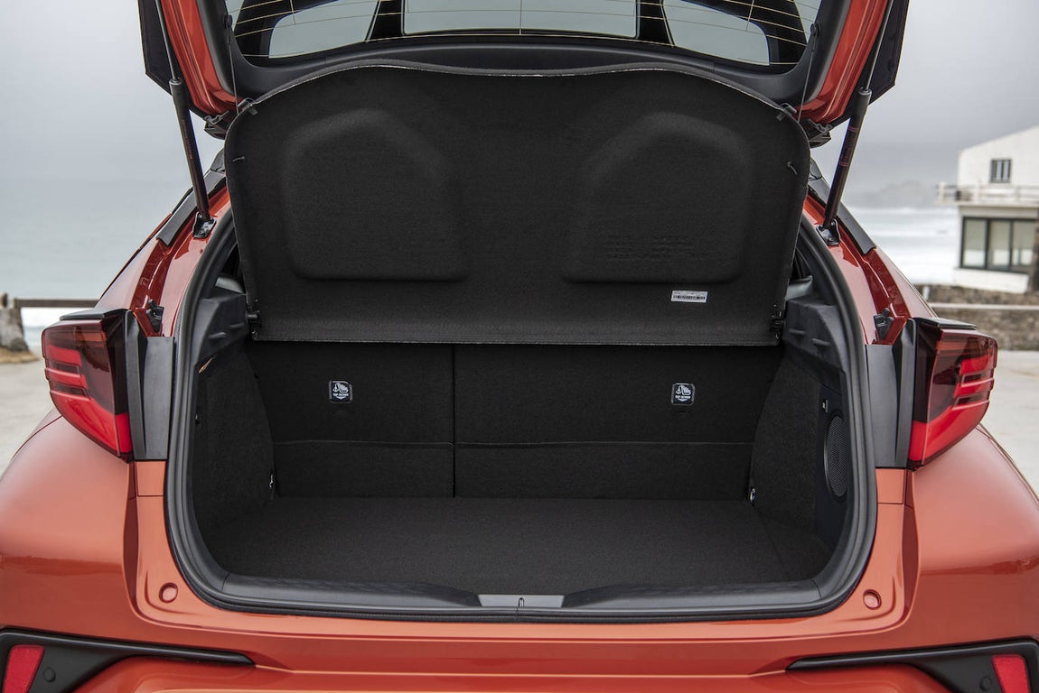 Fotogalería: Toyota C-HR Electric Hybrid 2021