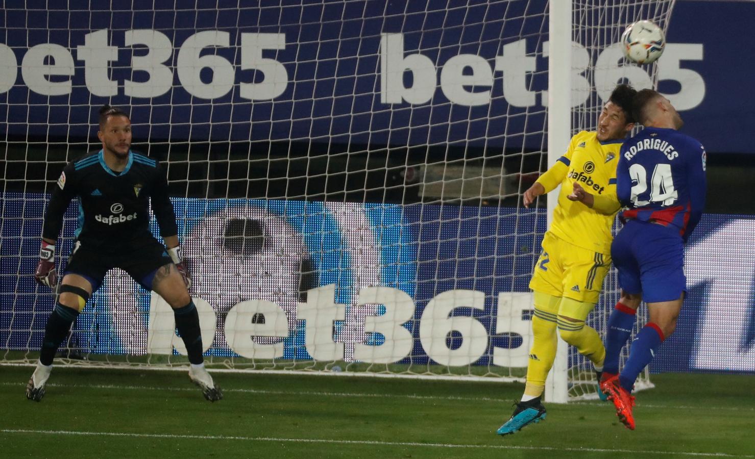 FOTOS: Las mejores imágenes del Eibar - Cádiz