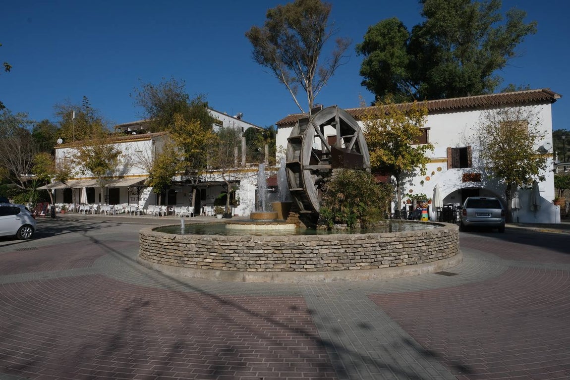 FOTOS: Controles en la Sierra de Cádiz y poco ambiente por las restricciones