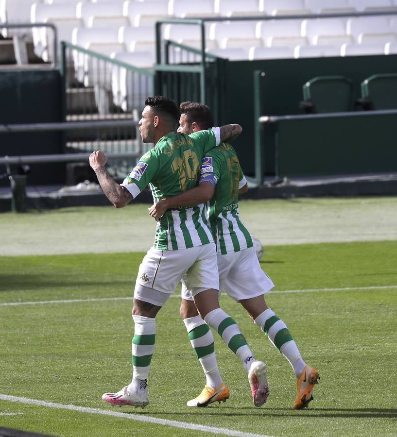 En imágenes, la victoria del Betis sobre el Elche