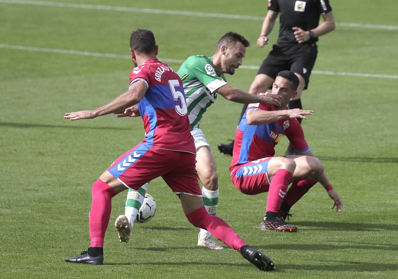 En imágenes, la victoria del Betis sobre el Elche