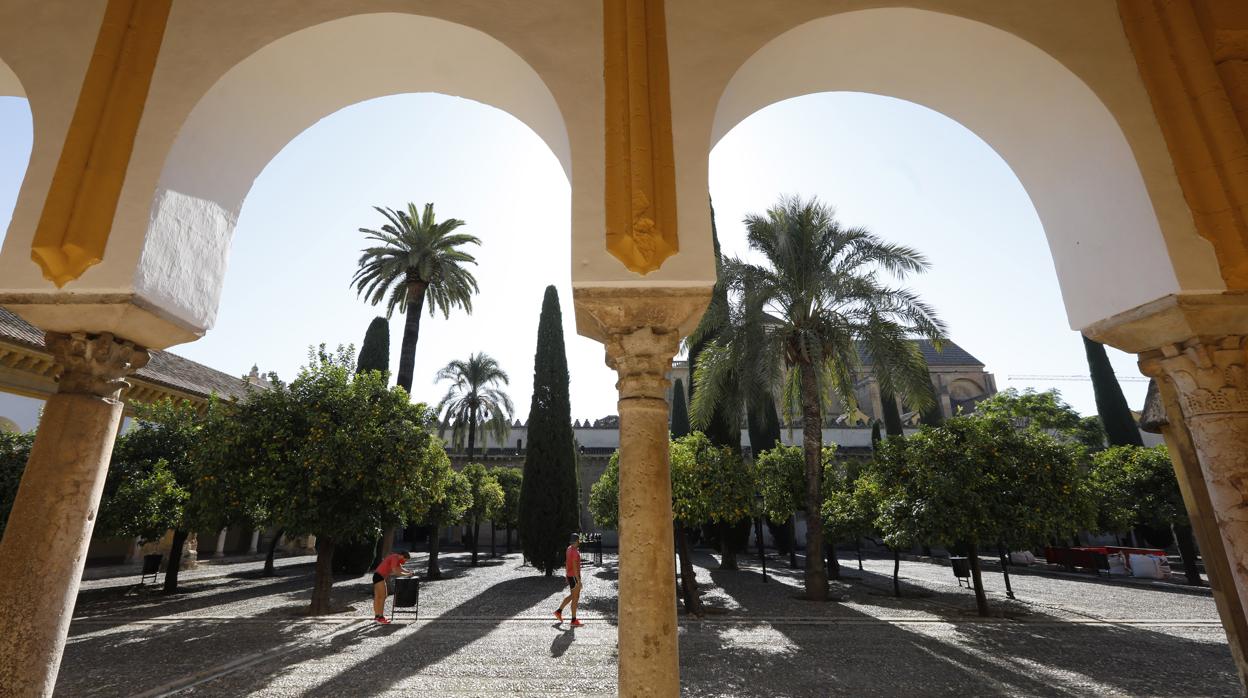 El poco ambiente de Córdoba en el puente de Todos los Santos, en imágenes