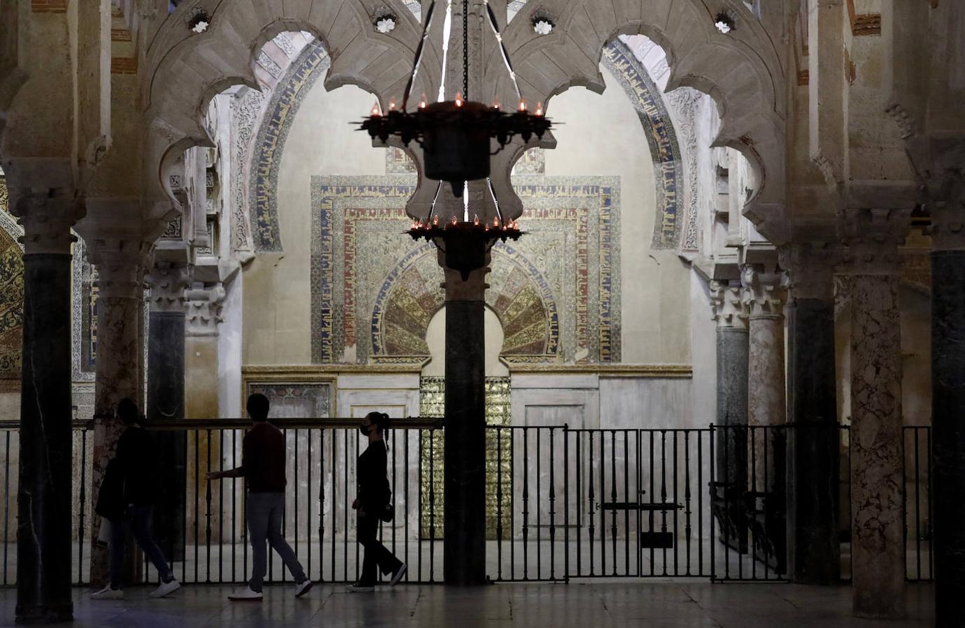 El poco ambiente de Córdoba en el puente de Todos los Santos, en imágenes