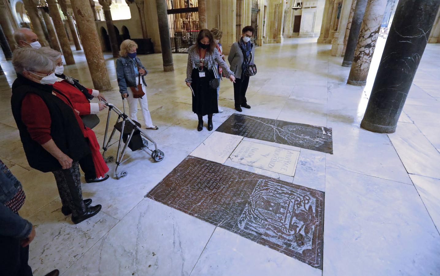 La ruta por las tumbas de la Mezquita-Catedral de Córdoba, en imágenes