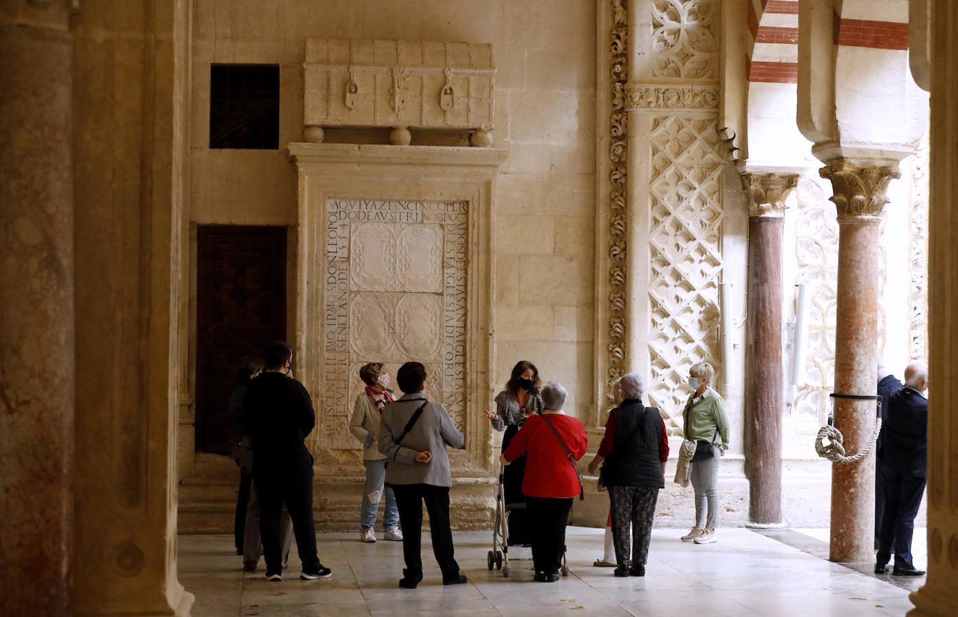 La ruta por las tumbas de la Mezquita-Catedral de Córdoba, en imágenes