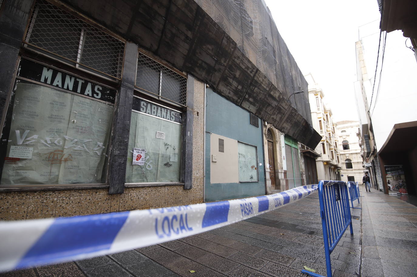 El edificio de María Cristina donde se cayó un muro, en imágenes