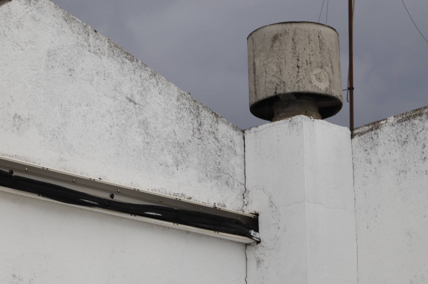 El edificio de María Cristina donde se cayó un muro, en imágenes