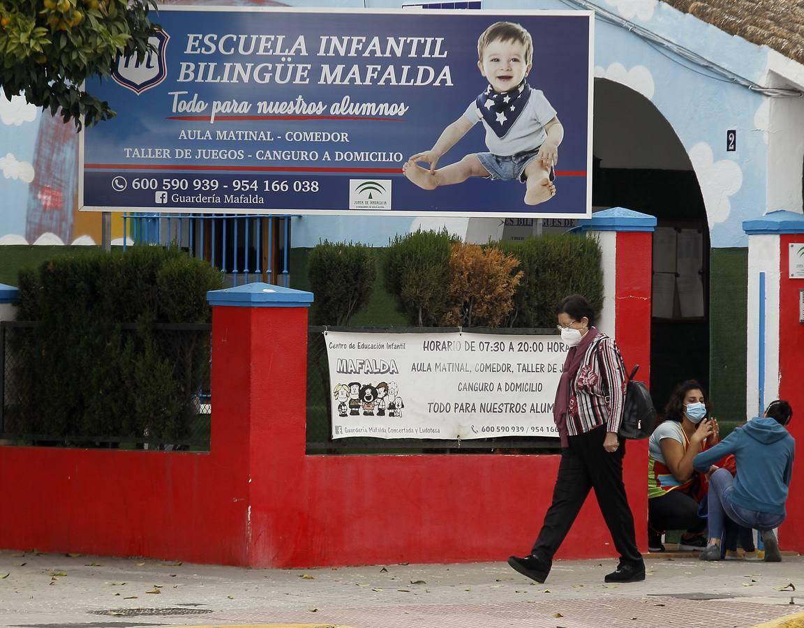 En imágenes, pueblos de Sevilla separados por una calle