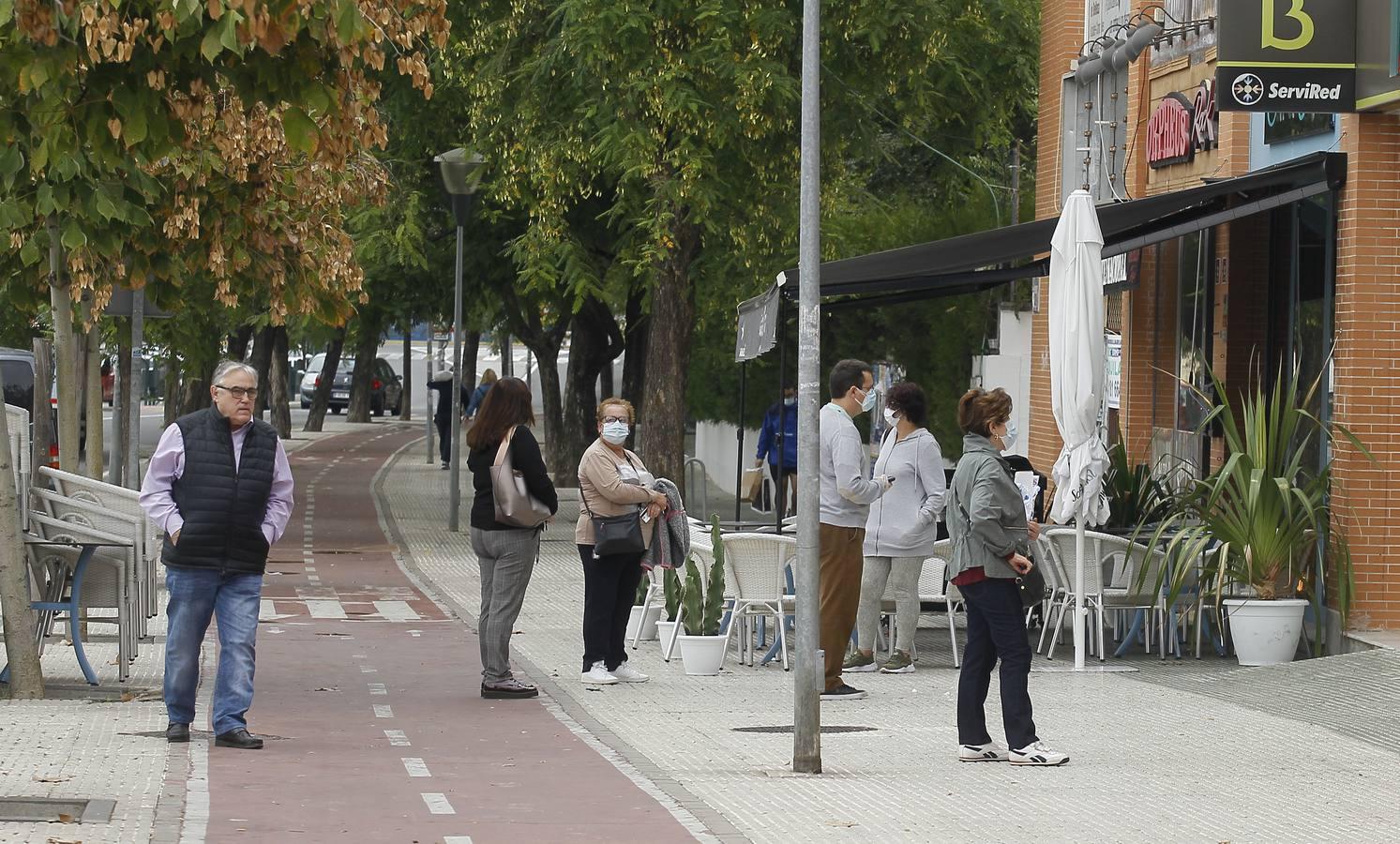 En imágenes, pueblos de Sevilla separados por una calle