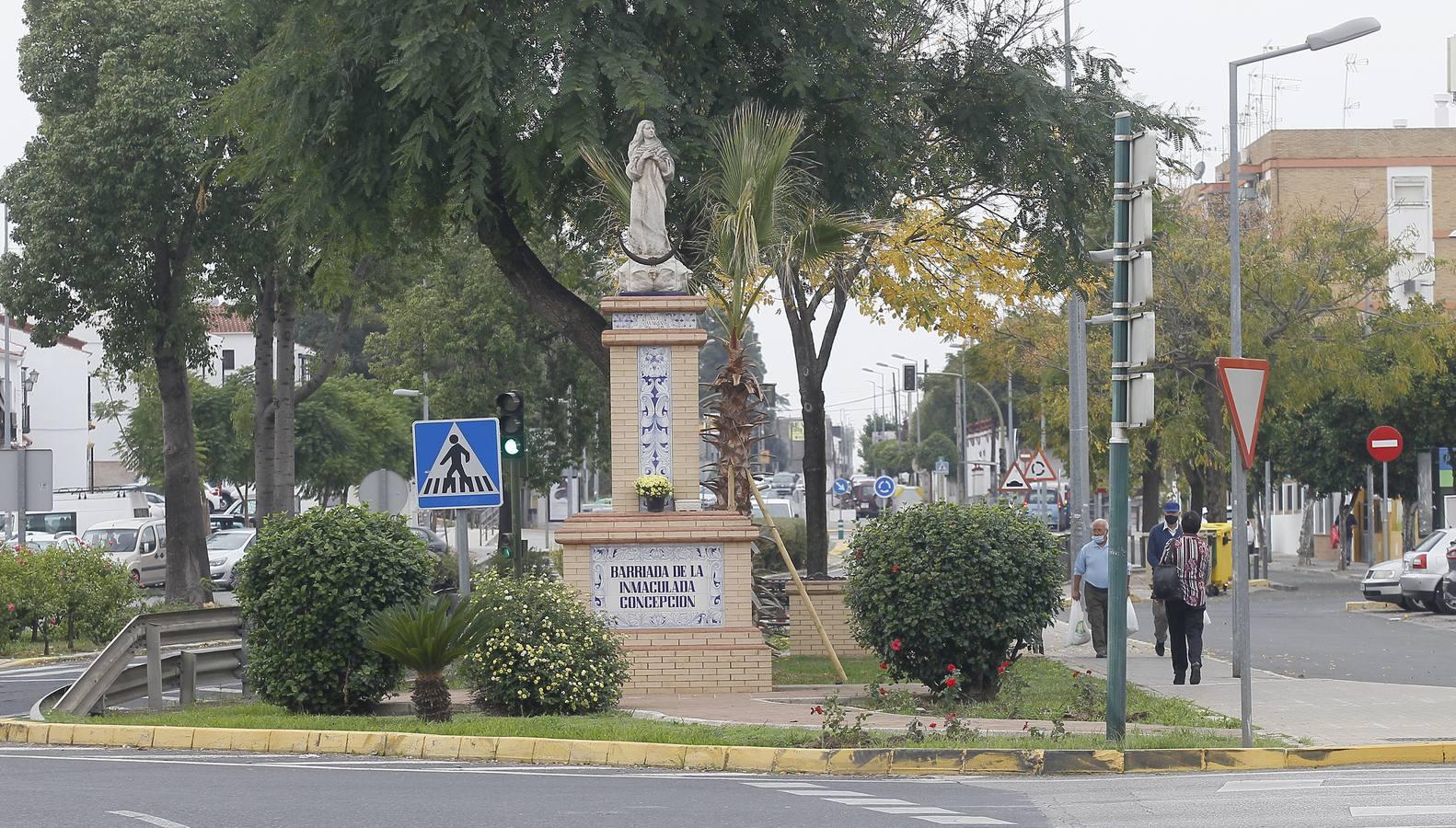 En imágenes, pueblos de Sevilla separados por una calle