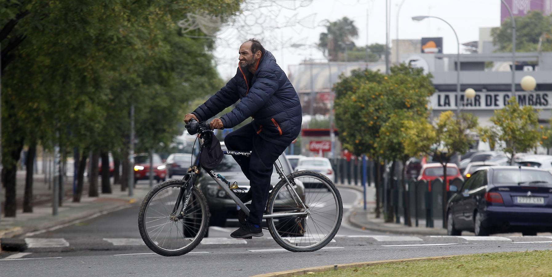 En imágenes, pueblos de Sevilla separados por una calle