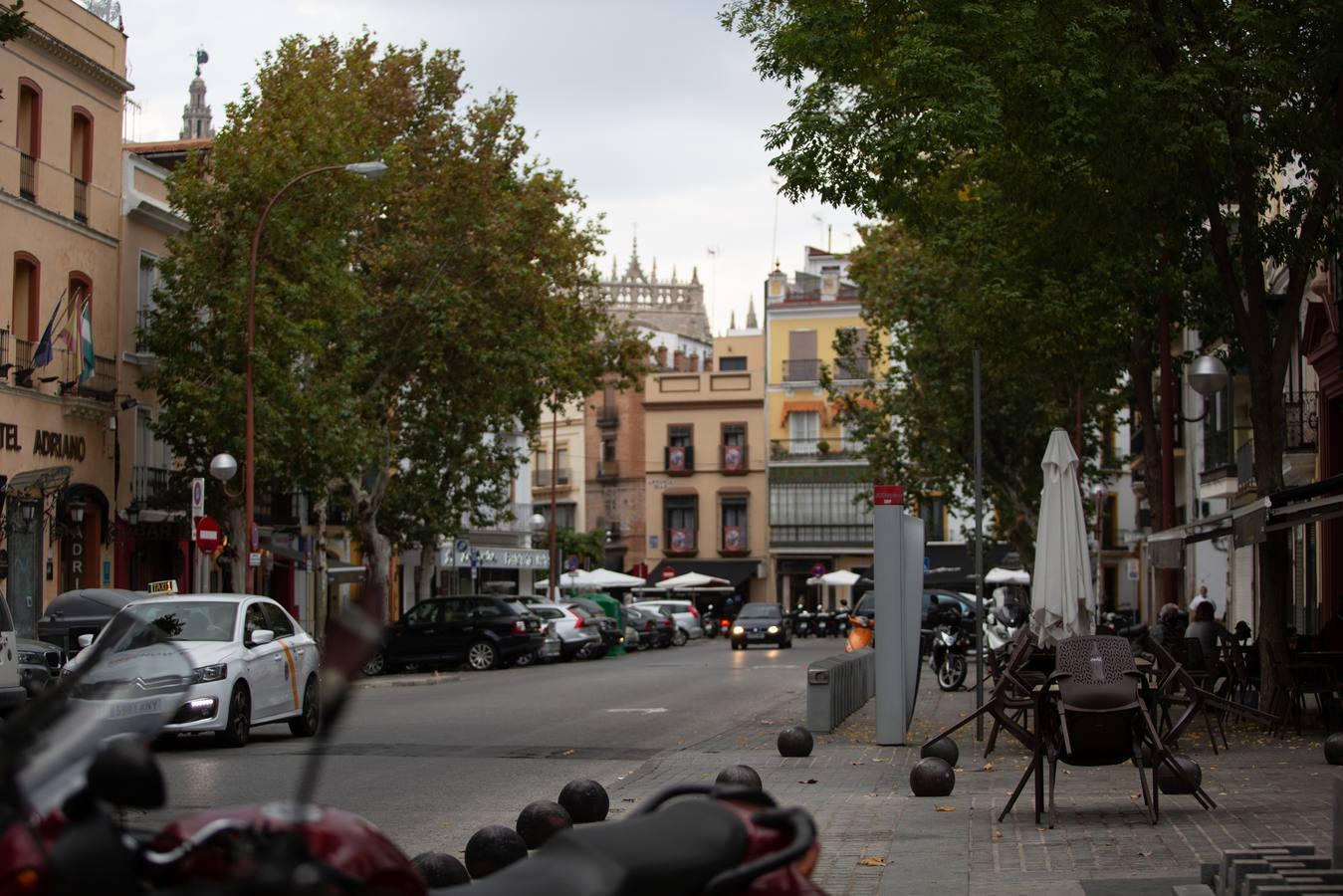 Sevilla se queda vacía incluso antes del toque de queda