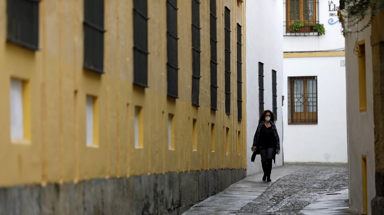 Córdoba desértica a última hora de la tarde, en imágenes