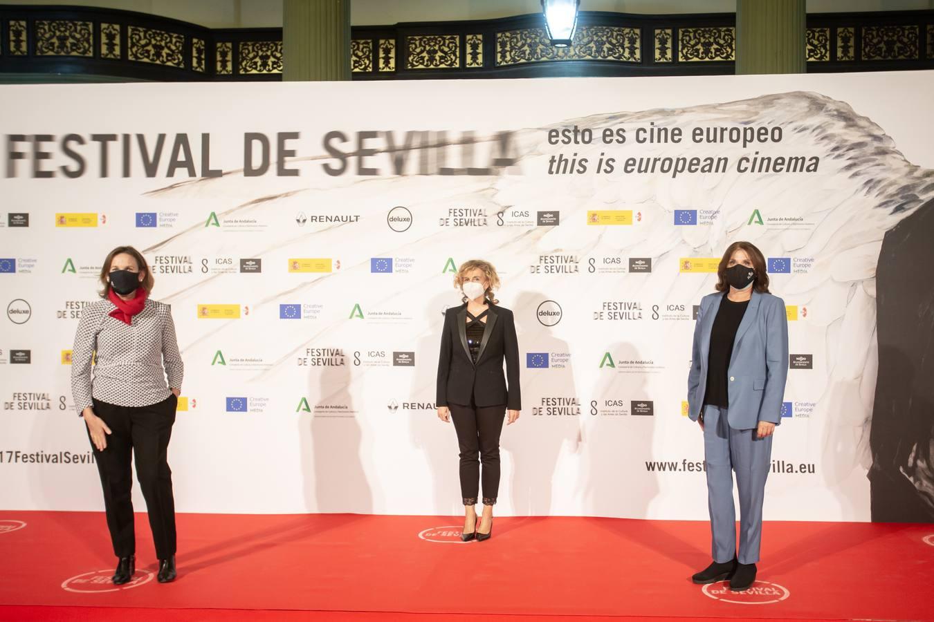 Photocall de los asistentes a la gala de inaugural del Festival de Cine de Sevilla