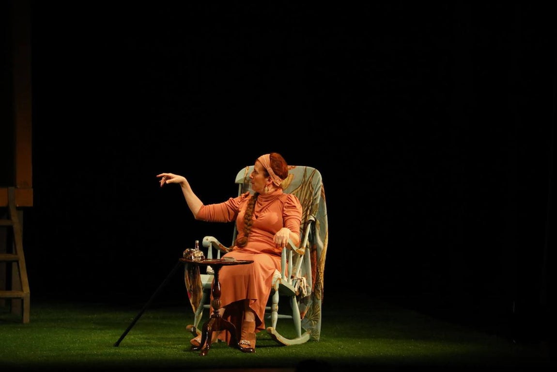 En imágenes, «La pasión de Yerma» en el Gran Teatro de Córdoba