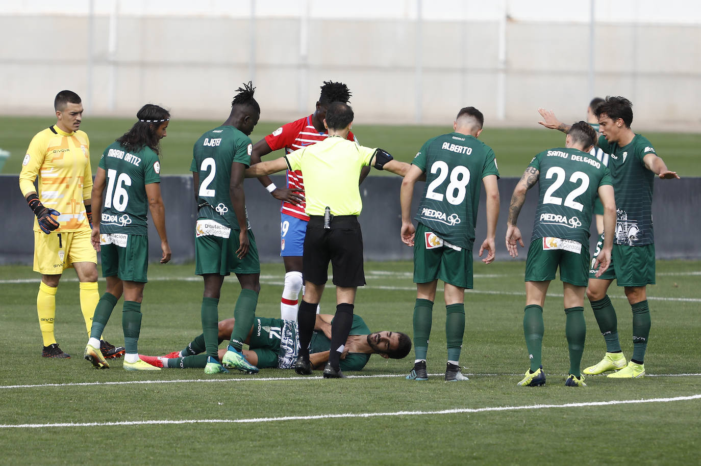 El Recreativo Granada-Córdoba CF, en imágenes