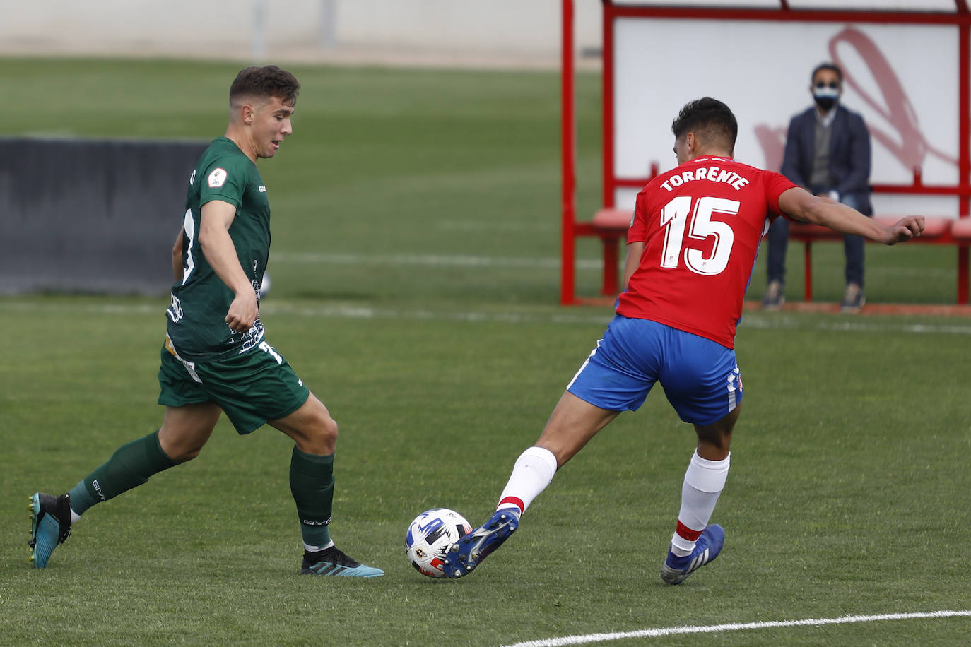 El Recreativo Granada-Córdoba CF, en imágenes