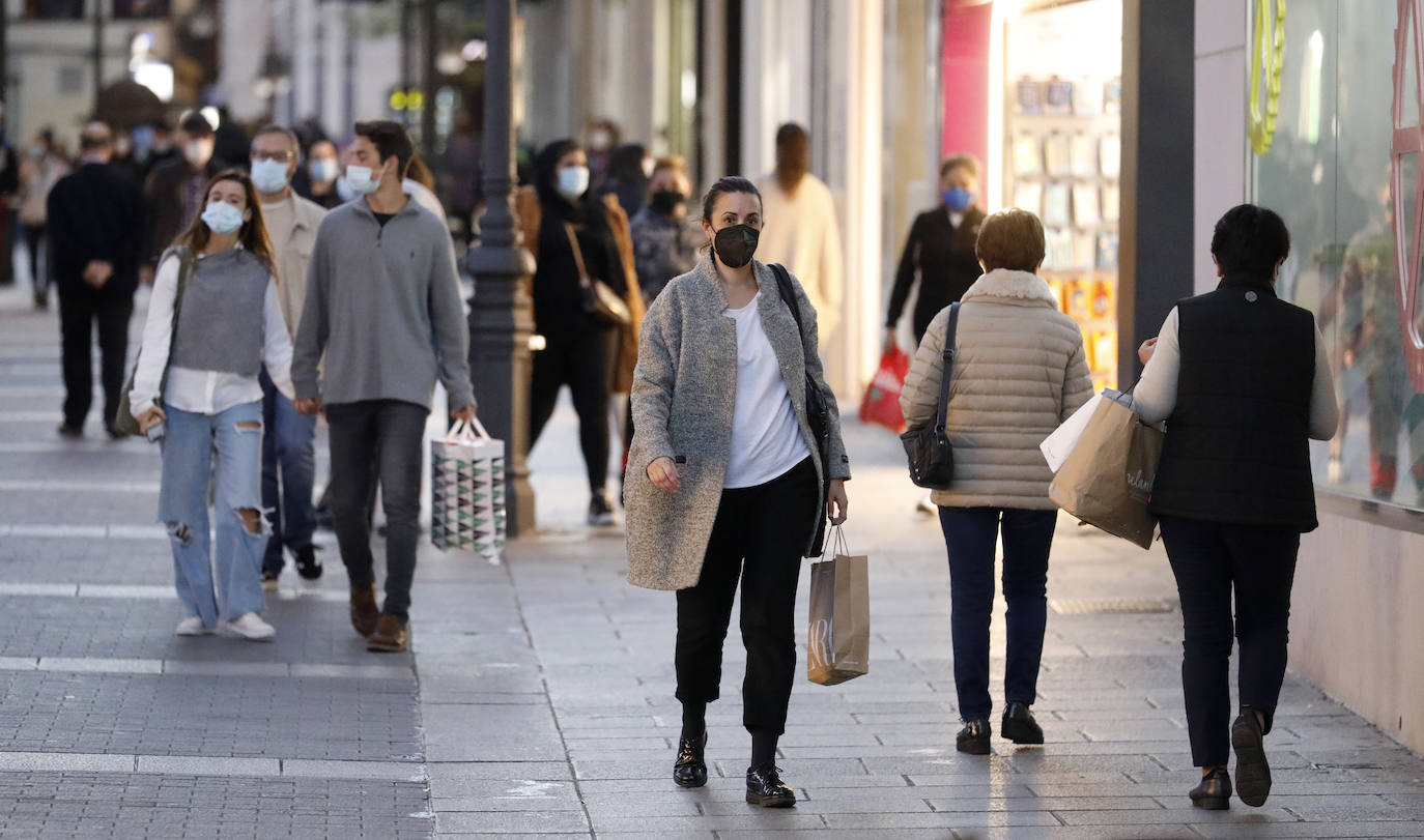 Las nuevas restricciones de la Junta de Andalucía en Córdoba capital, en imágenes