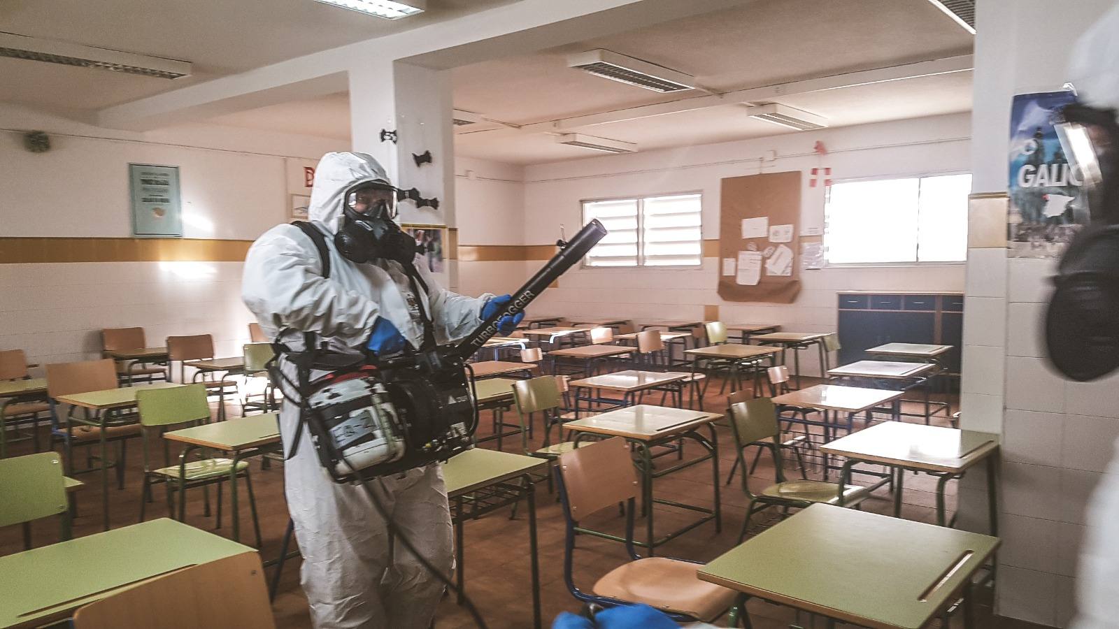 FOTOS: El Tercio de Armada sigue realizando labores de desinfección integral en San Roque