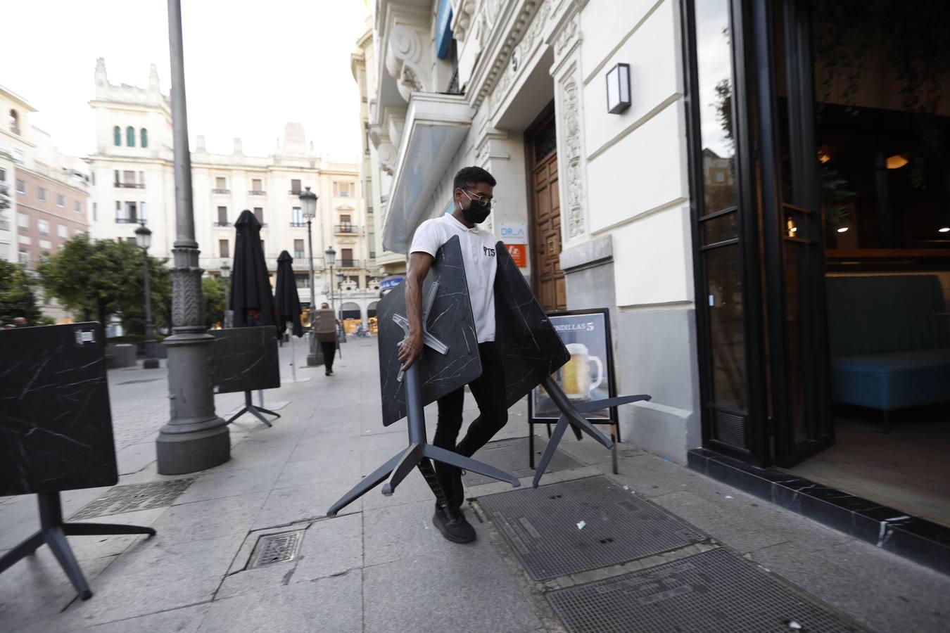 Primer día del cierre de los negocios de Córdoba, en imágenes