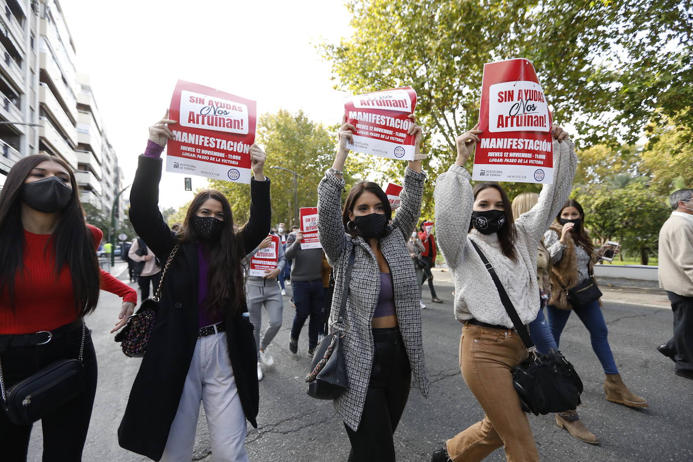 La protesta de la hostelería de Córdoba, en imágenes